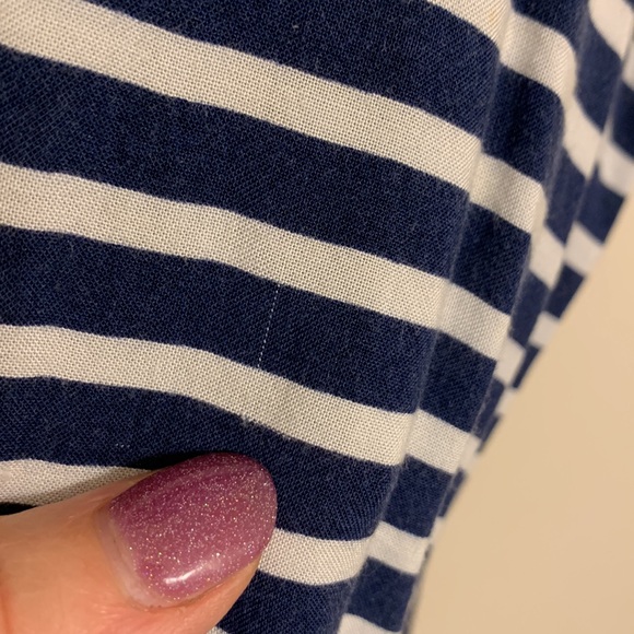 Blue striped sleeveless top - Picture 11 of 12